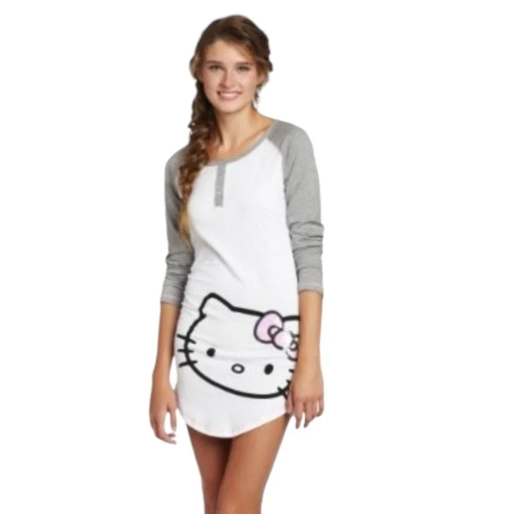 Sanrio Hello Kitty Sequin baseball style sleep shirt Junior size XL